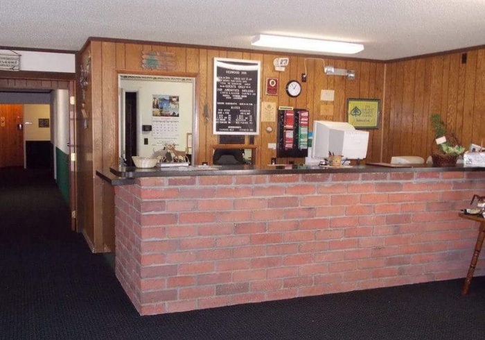 Redwood Motor Inn - Web Listing (newer photo)